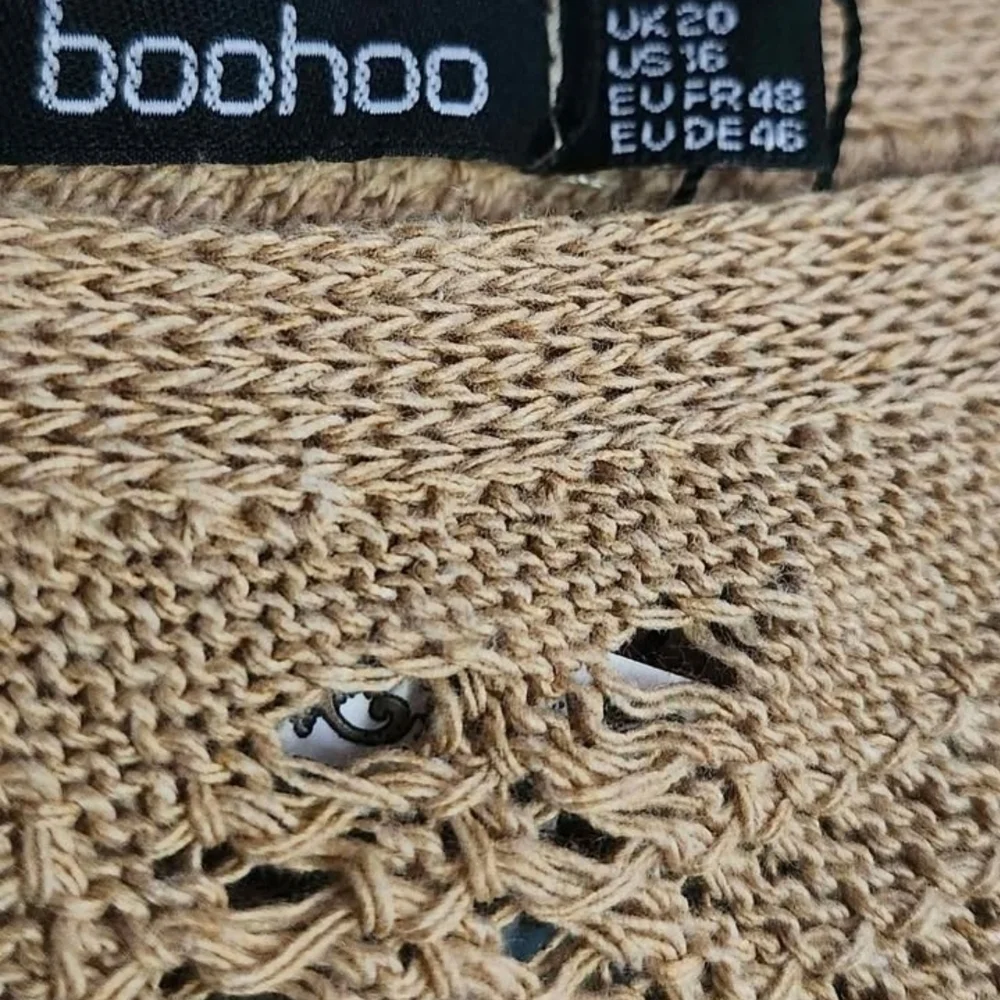 Boohoo Plus Textured Tan Sweater - Picture 10 of 16